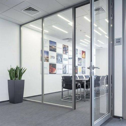 What should we pay attention to when looking at the soundproofed office partition