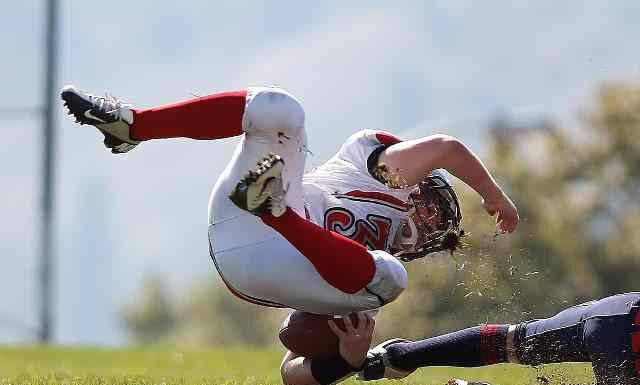 Best Football Cleats For Wide Feet
