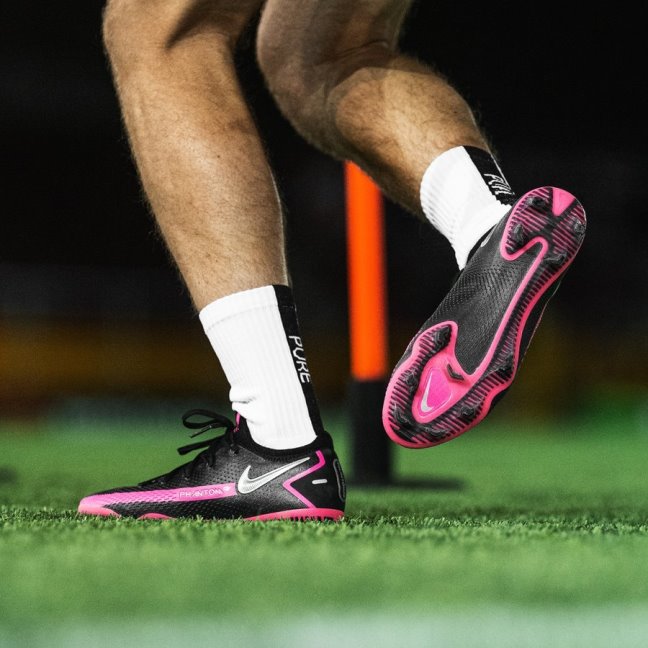 Best Football Cleats For Wide Feet