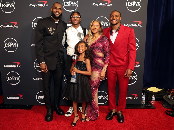  LeBron family