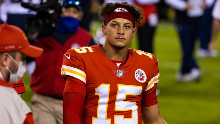 How old is Patrick Mahomes