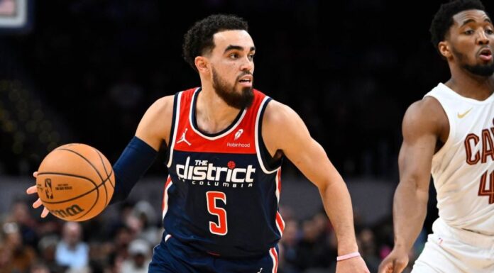 Suns Sign Tyus Jones to Address Point Guard Vacancy