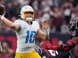 NFL Saturday Schedule: Week 17 Matchups, Kickoff Times & Playoff Clinching Scenarios NFL Saturday Schedule: Week 17 Matchups, Times & Playoff Clashes